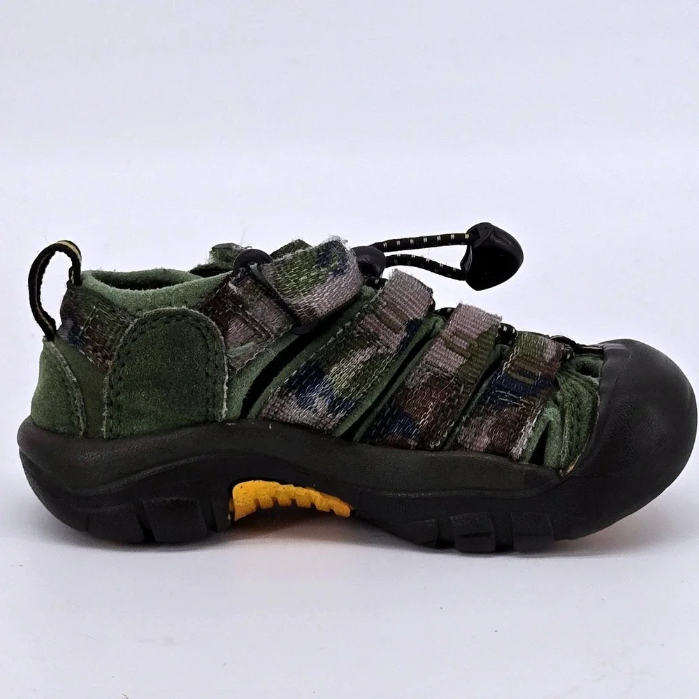 KEEN Newport H2 Camo Waterproof Hiking Sandals Green Brown Toddler Kids Size 8